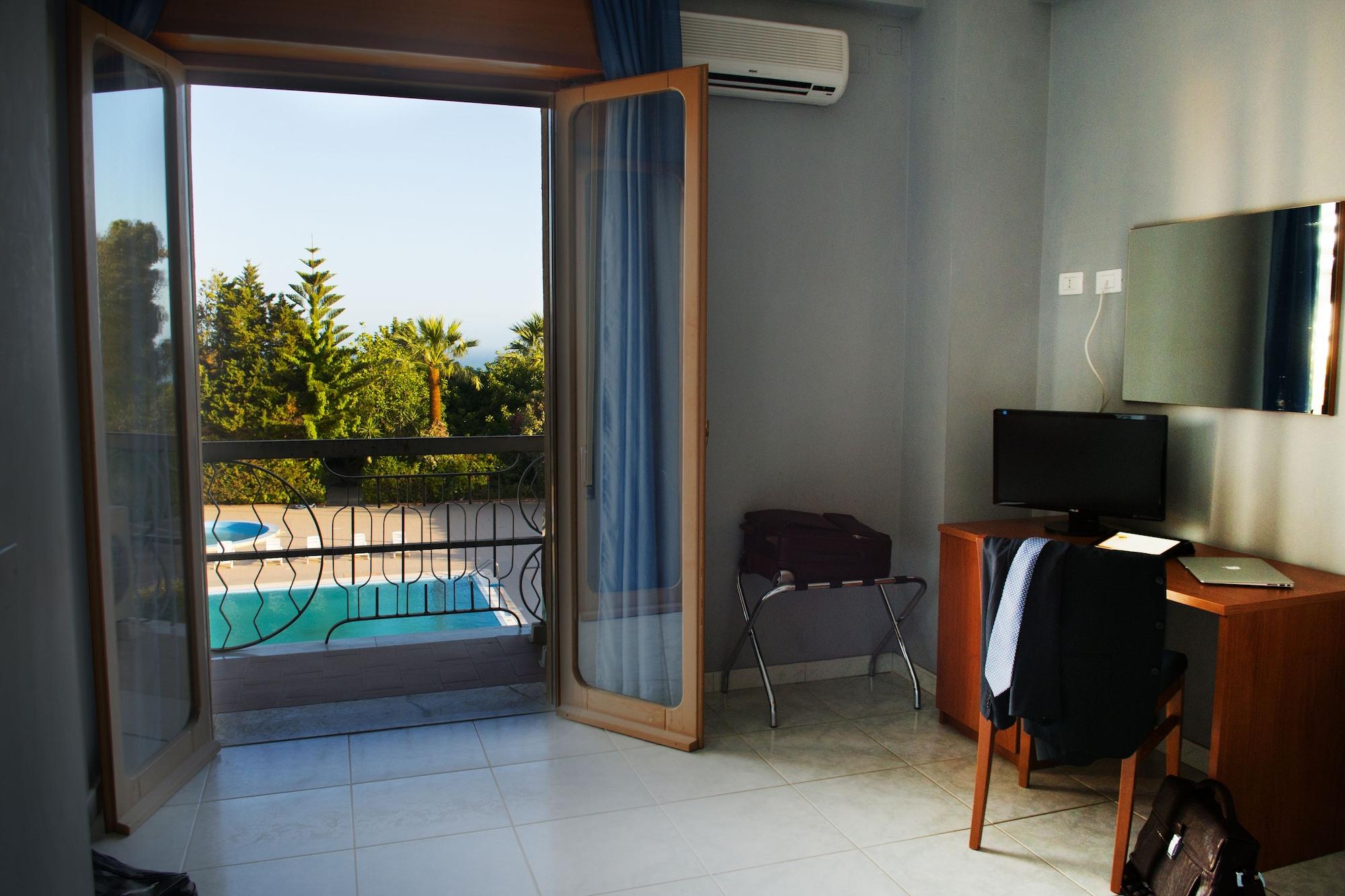 Hotel Dei Pini Porto Empedocle Ngoại thất bức ảnh
