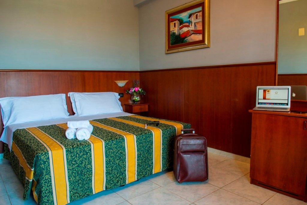 Hotel Dei Pini Porto Empedocle Ngoại thất bức ảnh